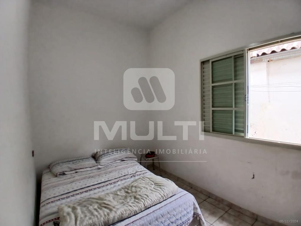 Casa à venda com 3 quartos, 264m² - Foto 7