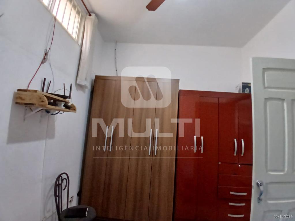 Casa à venda com 3 quartos, 264m² - Foto 12