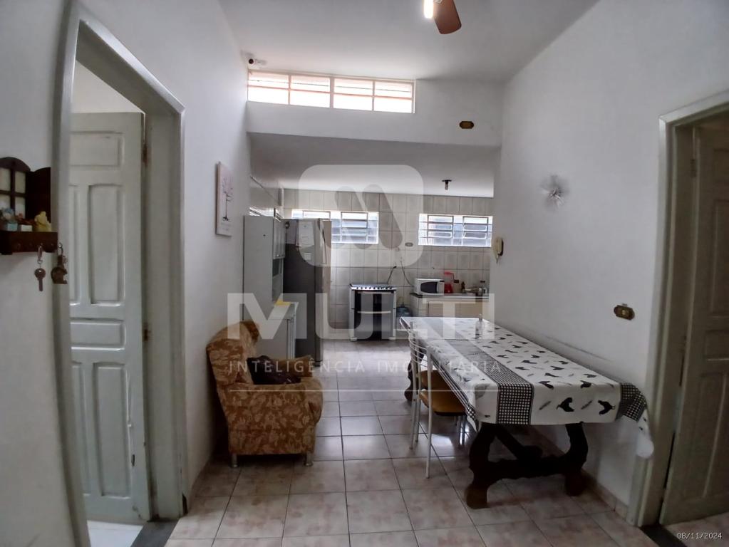 Casa à venda com 3 quartos, 264m² - Foto 13