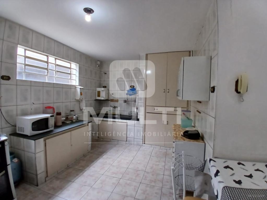 Casa à venda com 3 quartos, 264m² - Foto 18