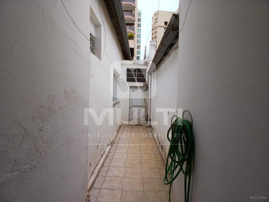 Casa à venda com 3 quartos, 264m² - Foto 24
