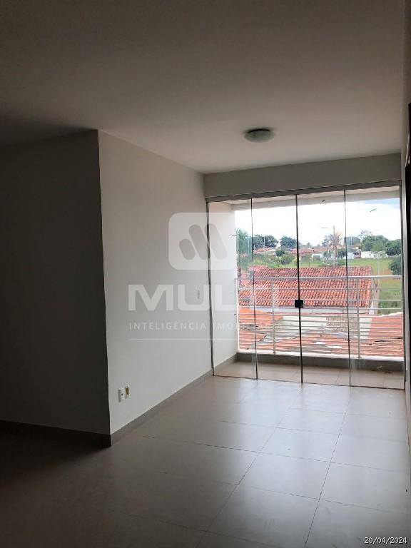 Apartamento à venda com 3 quartos, 82m² - Foto 1