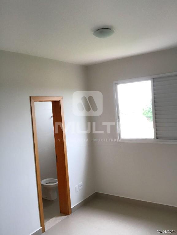 Apartamento à venda com 3 quartos, 82m² - Foto 2