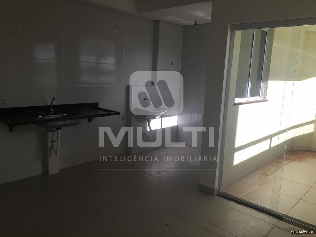 Apartamento à venda com 2 quartos, 62m² - Foto 3