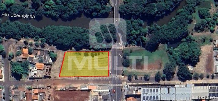 Loteamento e Condomínio - Foto 1