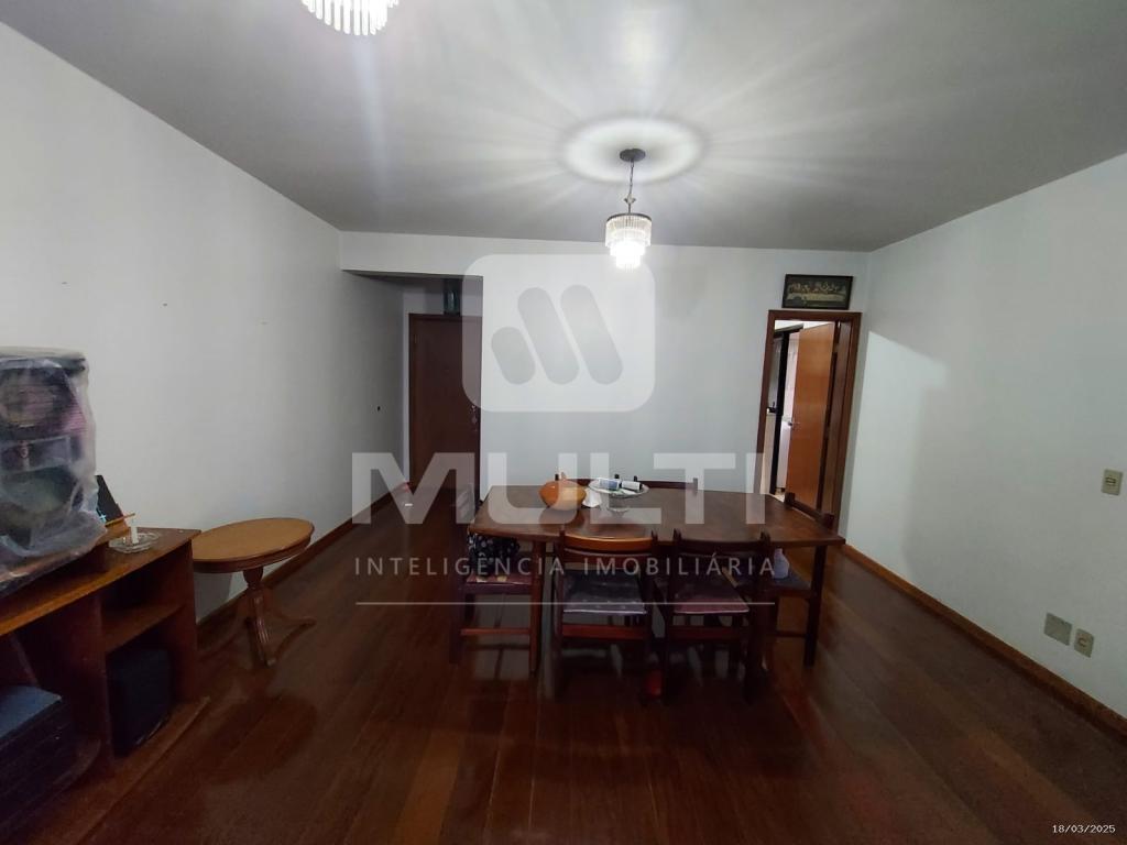 Apartamento à venda com 3 quartos, 102m² - Foto 1