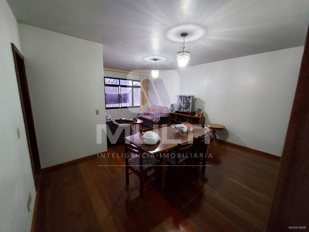 Apartamento à venda com 3 quartos, 102m² - Foto 2