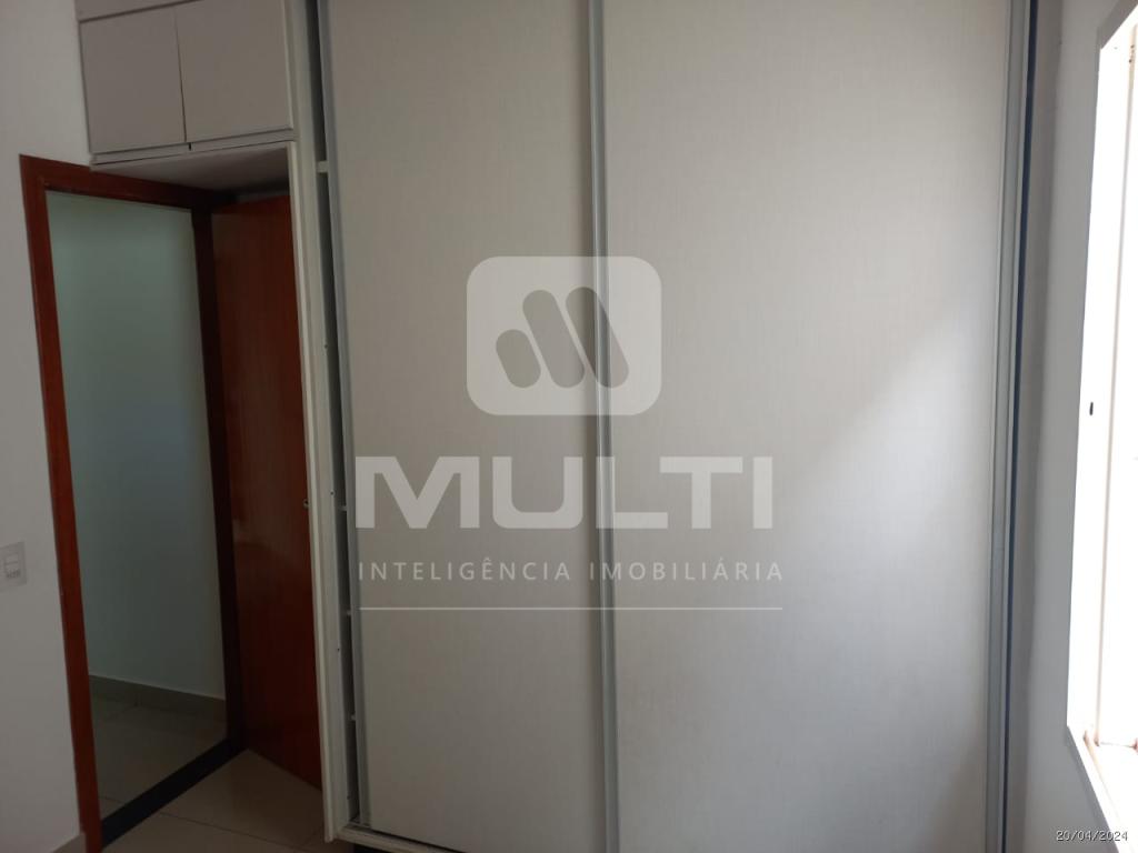 Casa à venda com 5 quartos, 250m² - Foto 7
