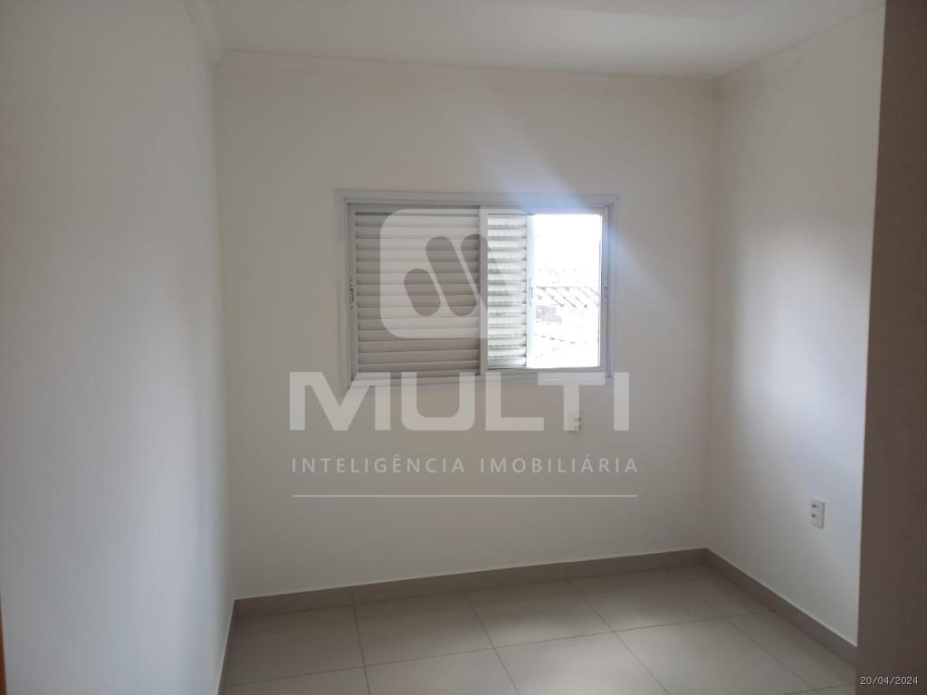 Casa à venda com 5 quartos, 250m² - Foto 17