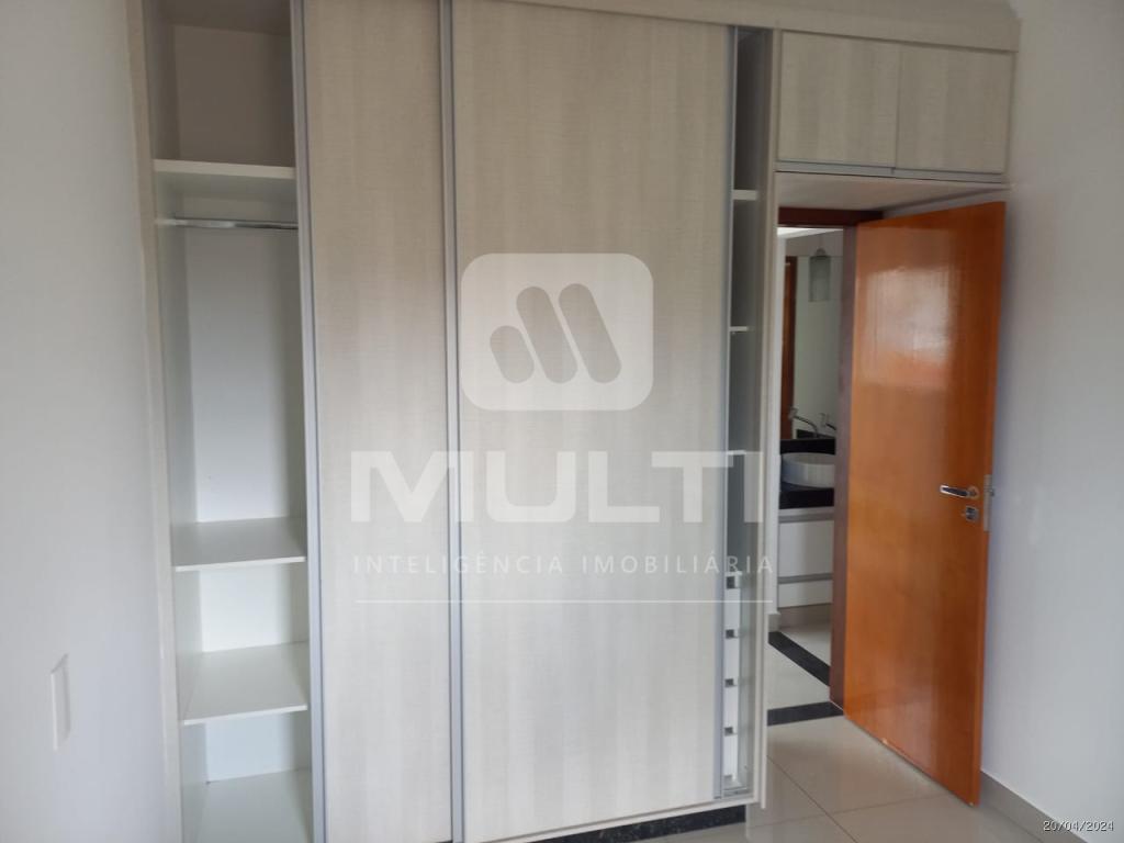 Casa à venda com 5 quartos, 250m² - Foto 18
