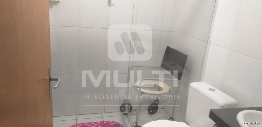 Casa à venda com 3 quartos, 105m² - Foto 8