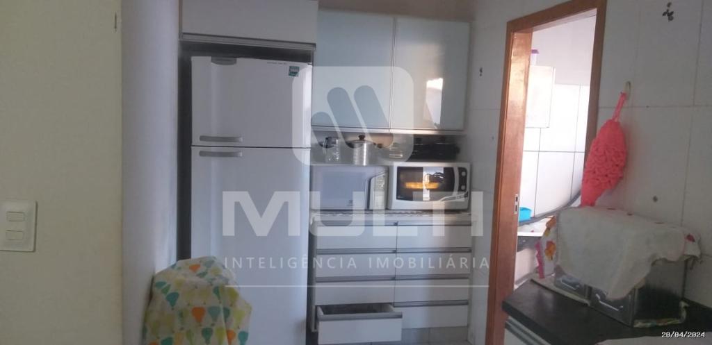 Casa à venda com 3 quartos, 105m² - Foto 9