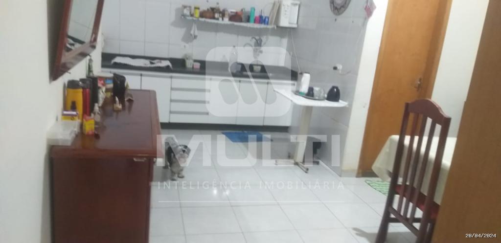 Casa à venda com 3 quartos, 105m² - Foto 12