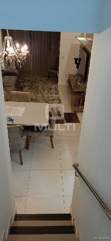 Cobertura à venda com 4 quartos, 200m² - Foto 3