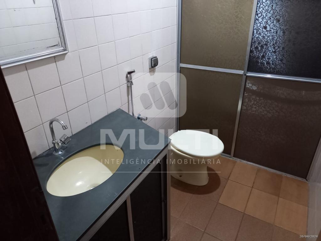 Casa à venda com 3 quartos, 90m² - Foto 8