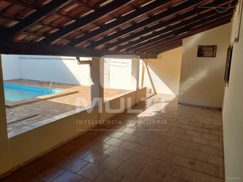 Casa à venda com 3 quartos, 90m² - Foto 13