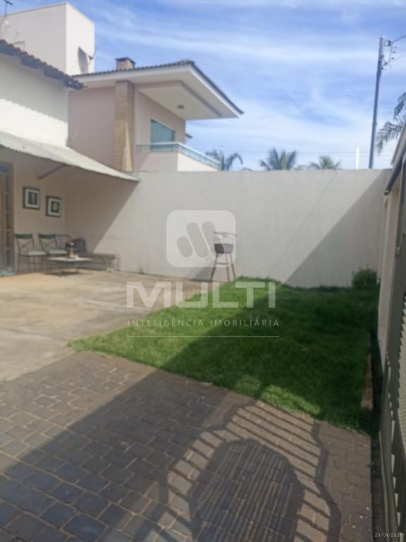 Casa à venda com 3 quartos, 70m² - Foto 3