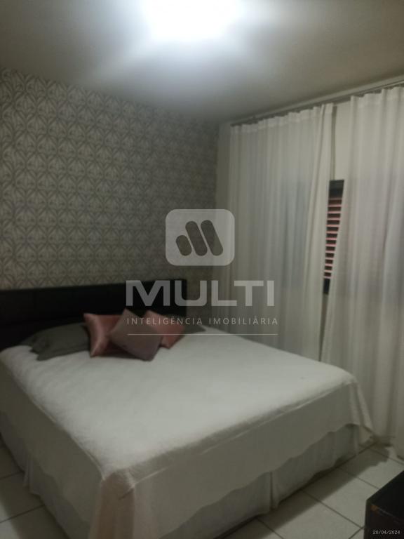 Casa à venda com 3 quartos, 70m² - Foto 10
