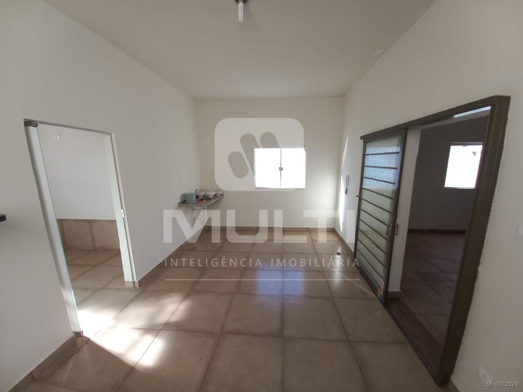 Casa à venda com 3 quartos, 219m² - Foto 9