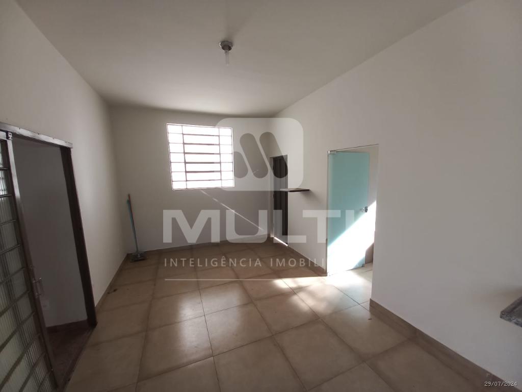 Casa à venda com 3 quartos, 219m² - Foto 12