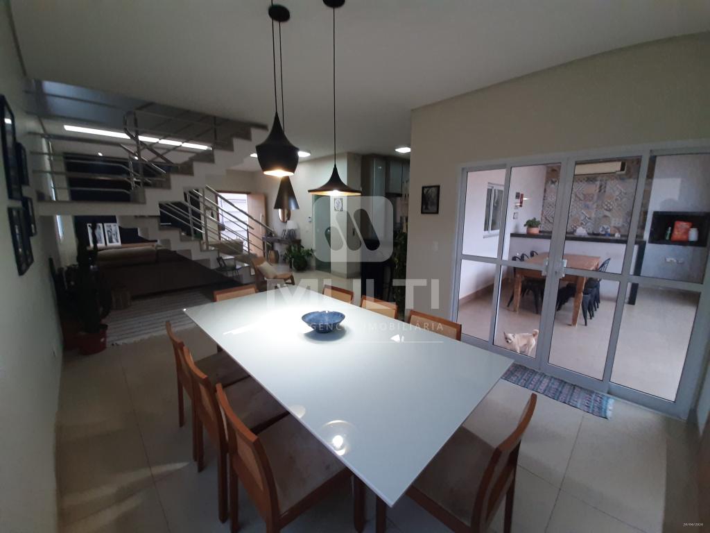 Casa à venda com 3 quartos, 235m² - Foto 6