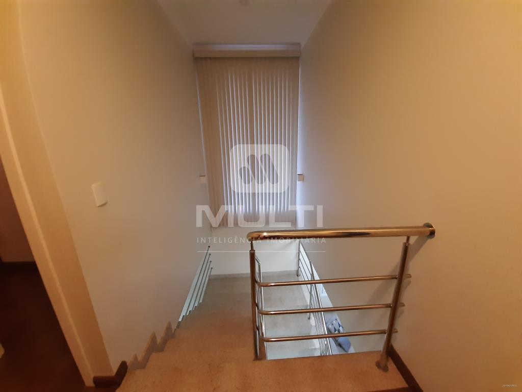 Casa à venda com 3 quartos, 235m² - Foto 14