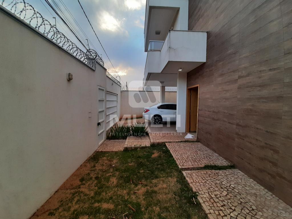 Casa à venda com 3 quartos, 235m² - Foto 26