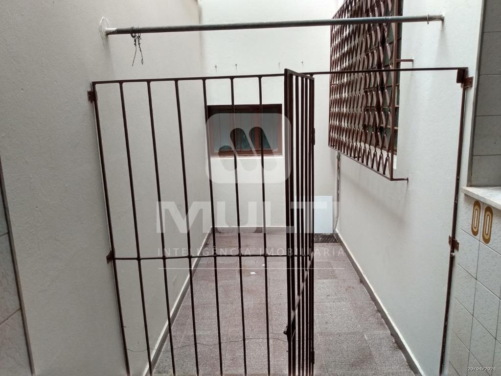 Casa à venda com 3 quartos, 298m² - Foto 20