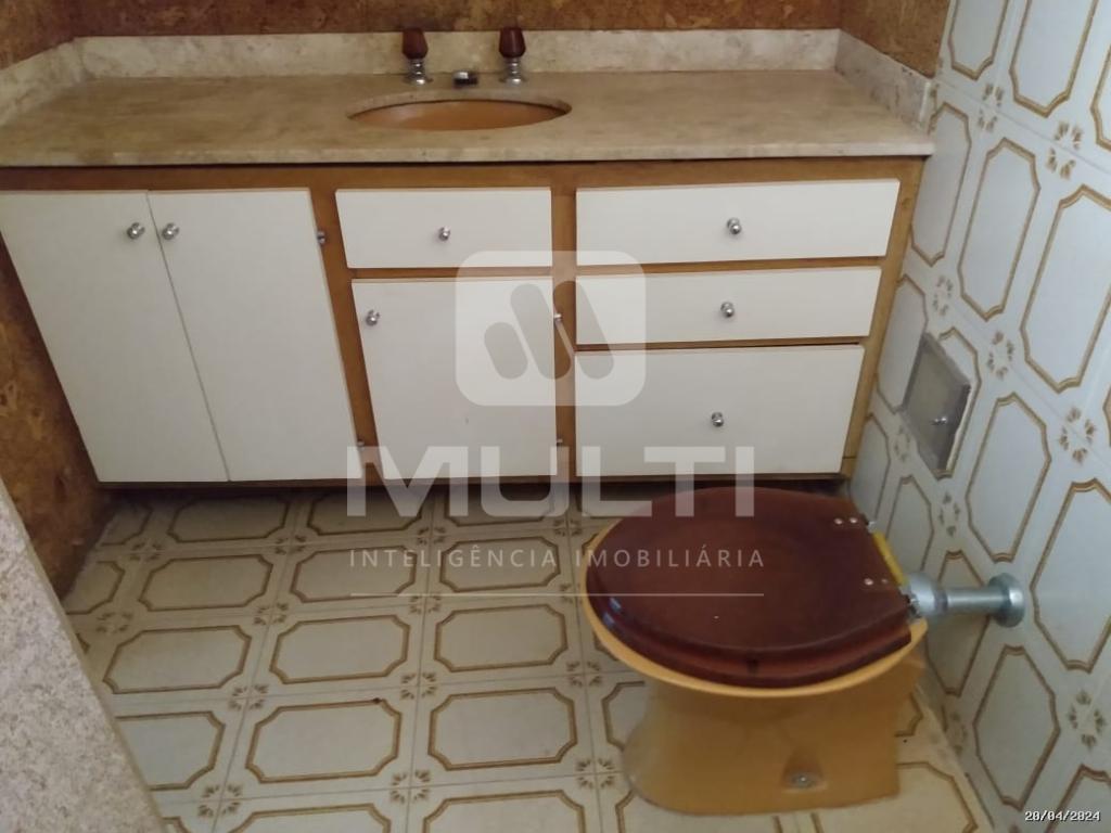 Casa à venda com 3 quartos, 298m² - Foto 32