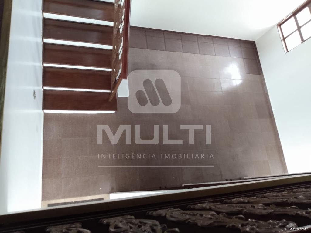 Casa à venda com 3 quartos, 298m² - Foto 36