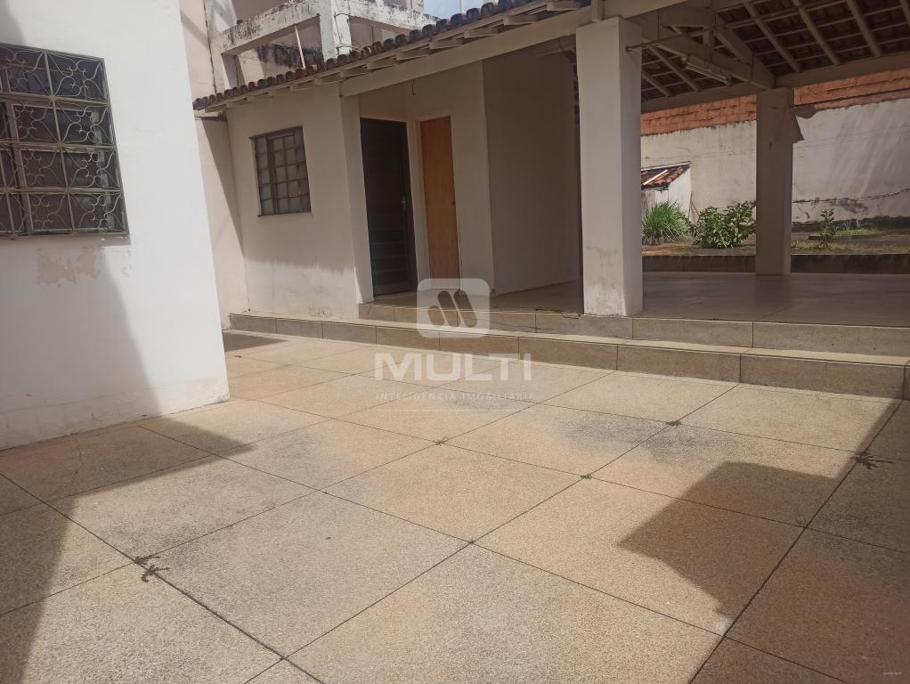 Casa, 4 quartos, 250 m² - Foto 2