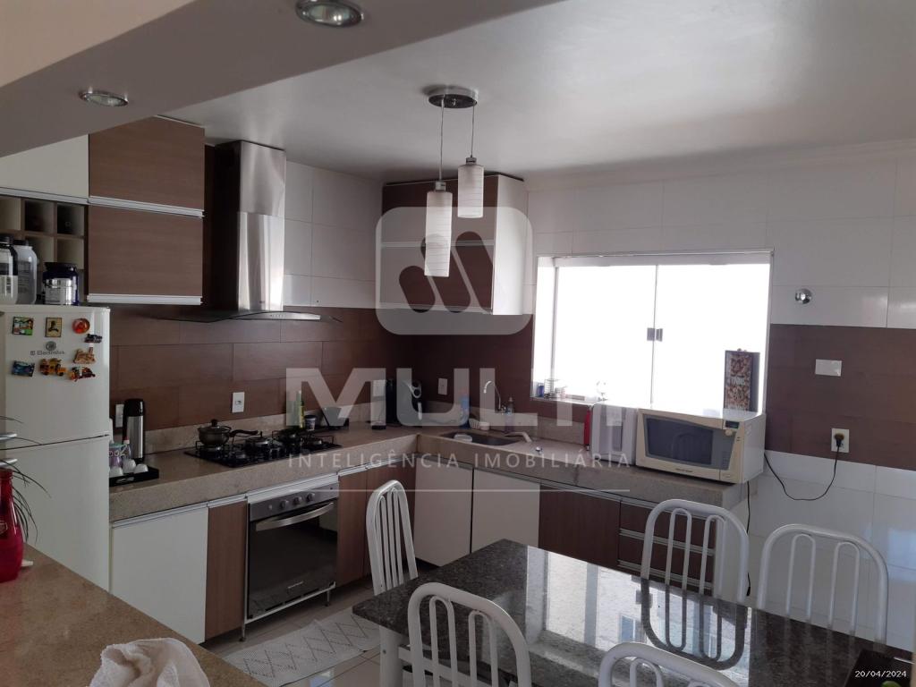 Apartamento à venda com 3 quartos, 84m² - Foto 17