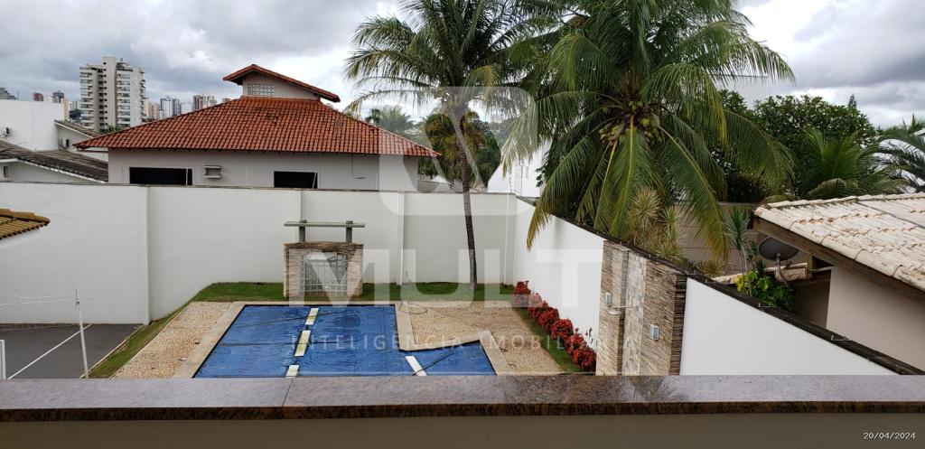 Casa à venda com 5 quartos, 411m² - Foto 2