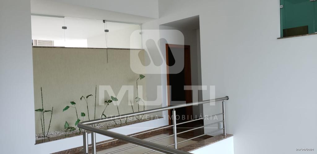 Casa à venda com 5 quartos, 411m² - Foto 7