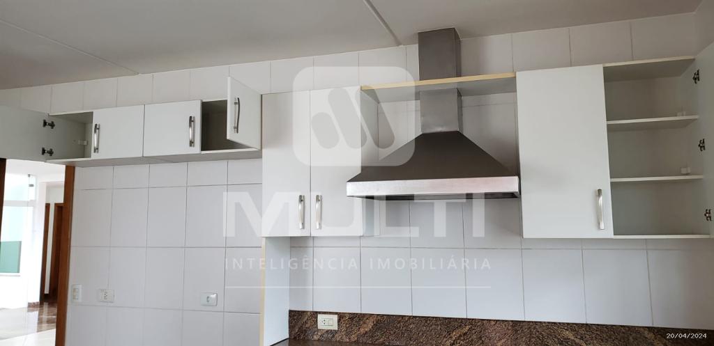 Casa à venda com 5 quartos, 411m² - Foto 8