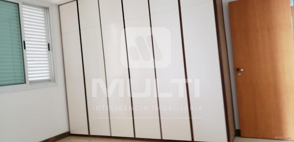 Casa à venda com 5 quartos, 411m² - Foto 10