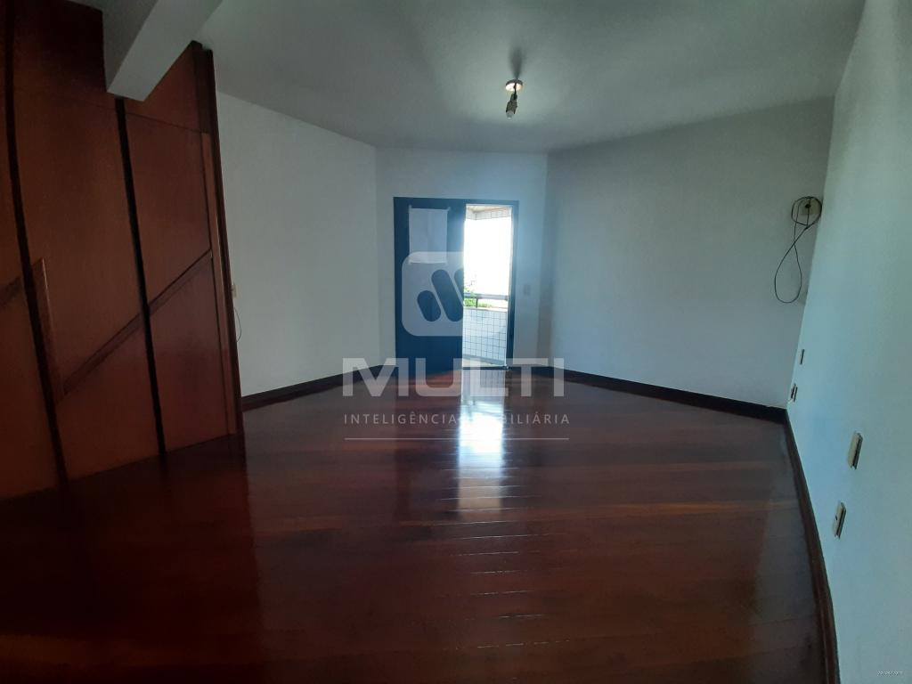 Apartamento à venda com 4 quartos, 200m² - Foto 12