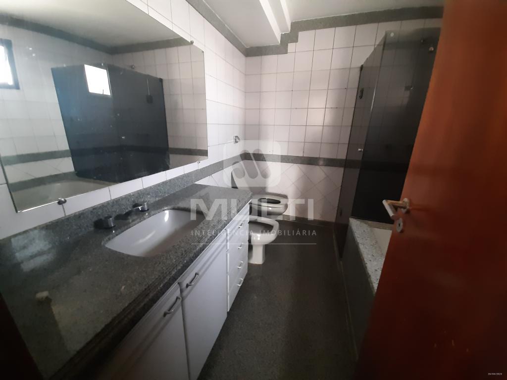 Apartamento à venda com 4 quartos, 200m² - Foto 15