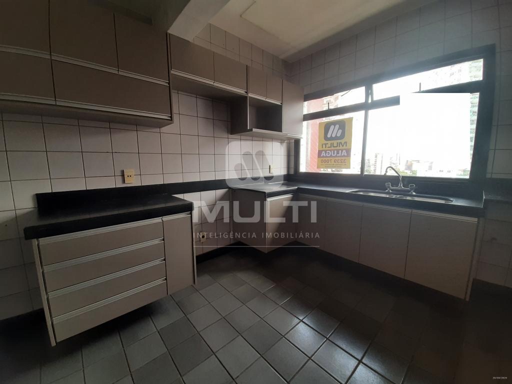 Apartamento à venda com 4 quartos, 200m² - Foto 19