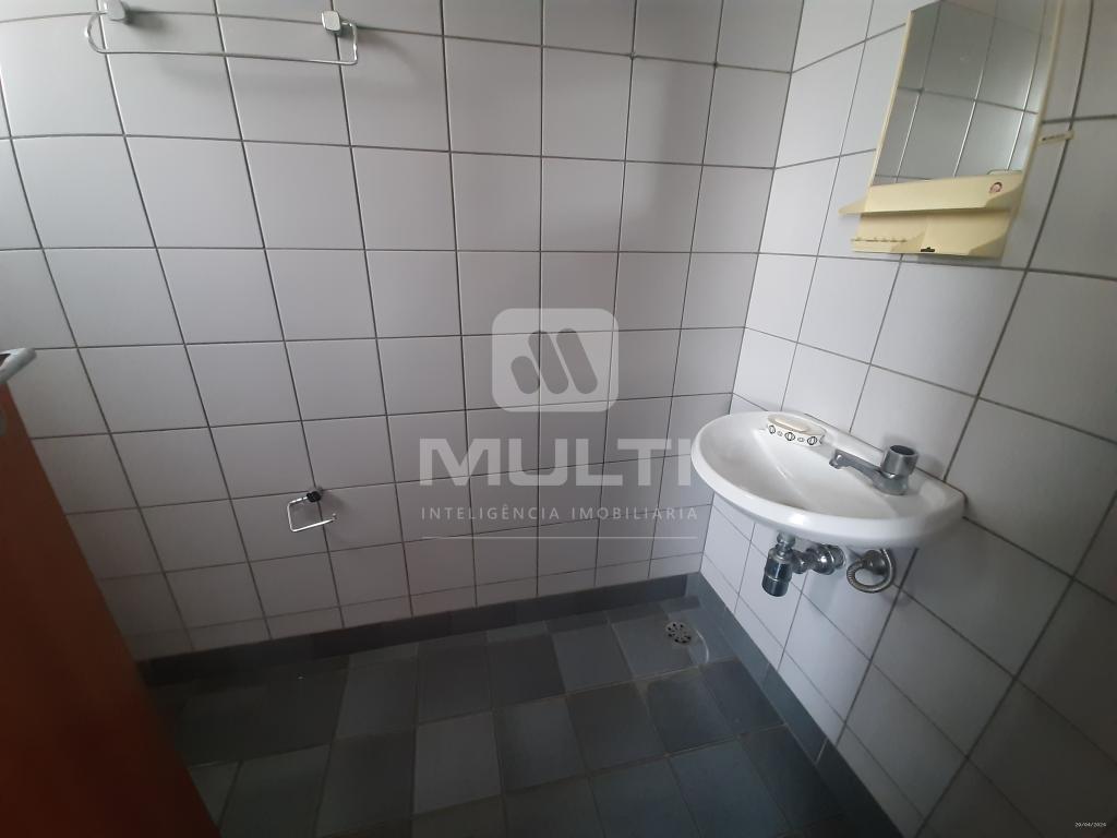Apartamento à venda com 4 quartos, 200m² - Foto 22