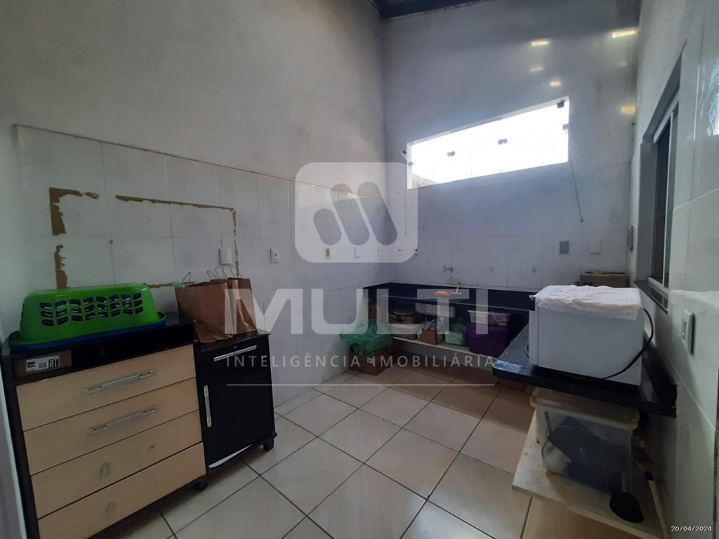Casa à venda com 3 quartos, 109m² - Foto 9