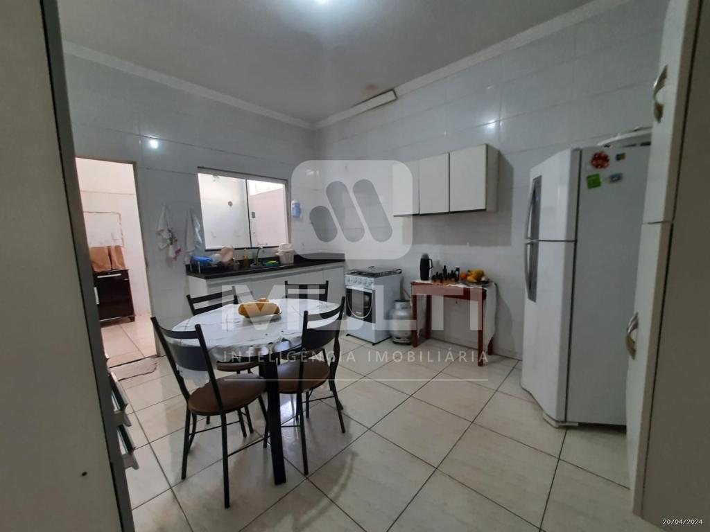 Casa à venda com 3 quartos, 109m² - Foto 12