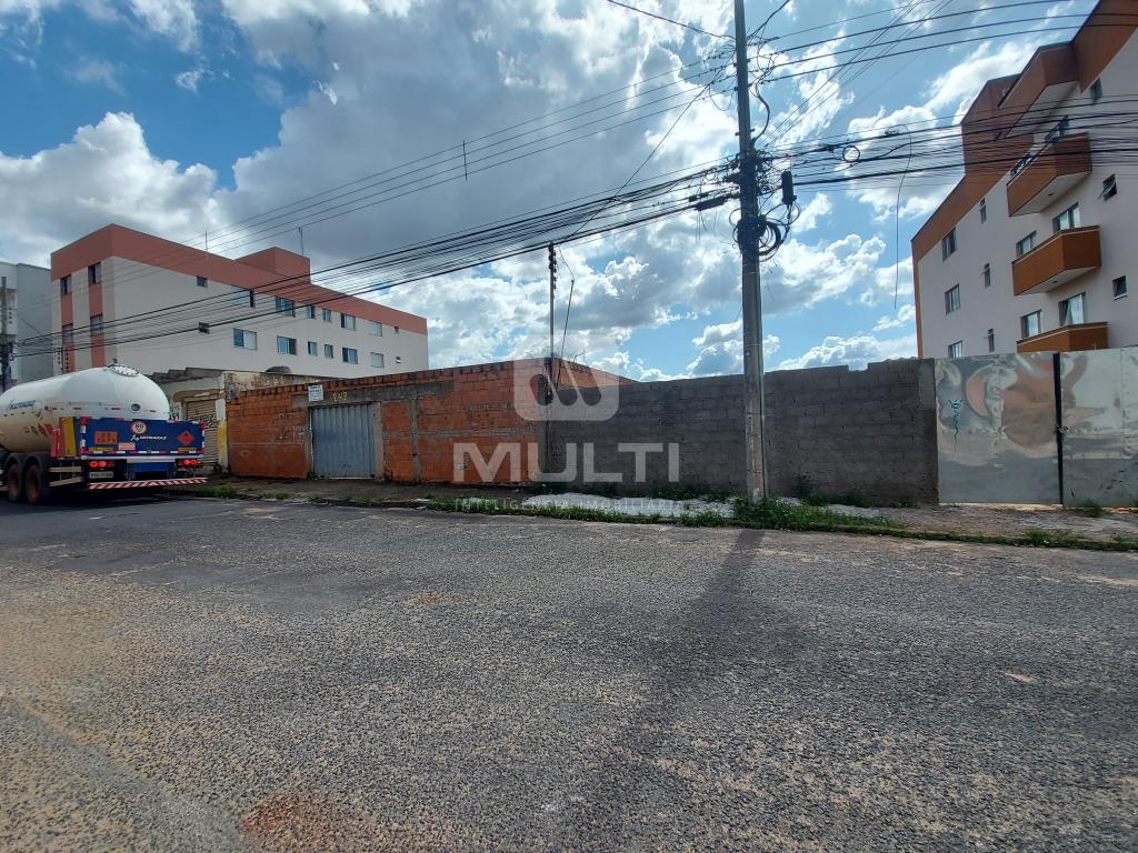 Loteamento e Condomínio à venda com 1 quarto, 1080m² - Foto 3