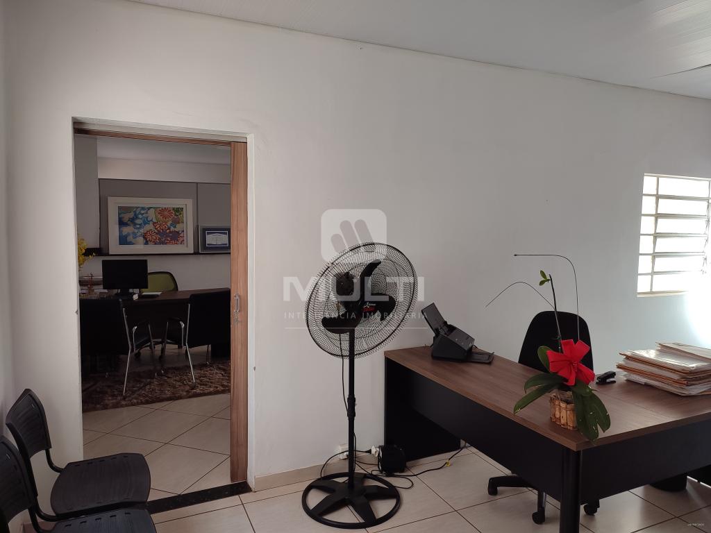 Imóvel Comercial, 218 m² - Foto 2