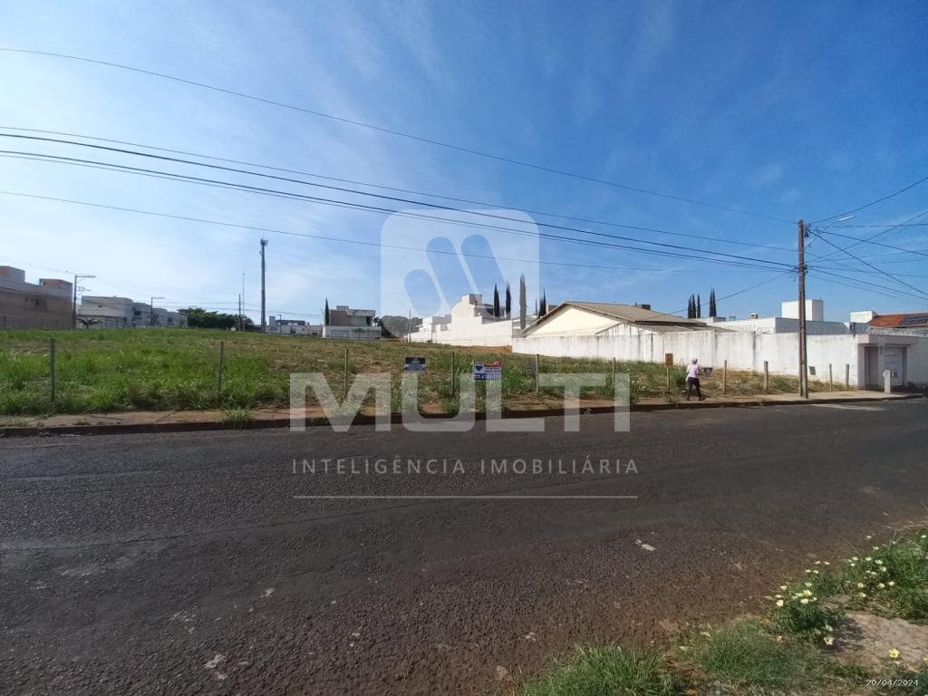 Terreno à venda com 1 quarto, 444m² - Foto 5