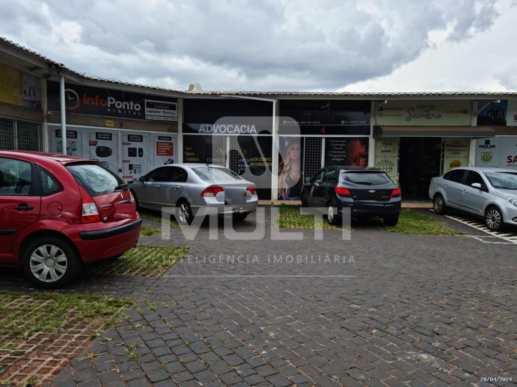 Prédio Inteiro à venda com 1 quarto, 470m² - Foto 3