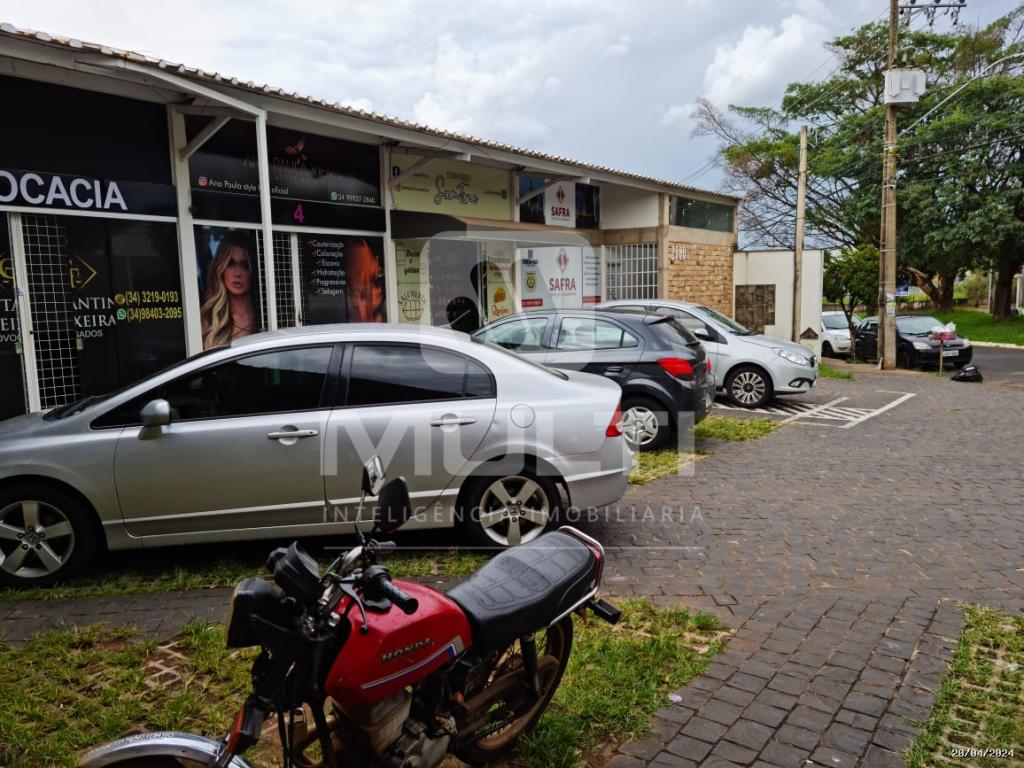 Prédio Inteiro à venda com 1 quarto, 470m² - Foto 5