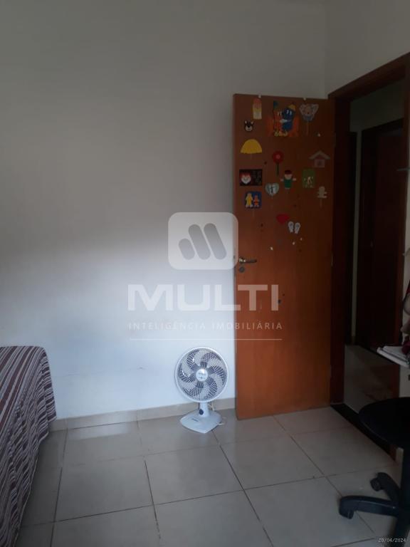 Casa à venda com 3 quartos, 136m² - Foto 5