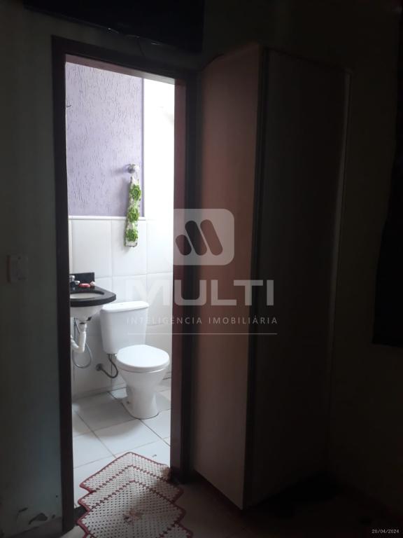 Casa à venda com 3 quartos, 136m² - Foto 8