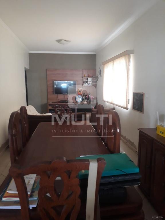 Casa à venda com 3 quartos, 136m² - Foto 11